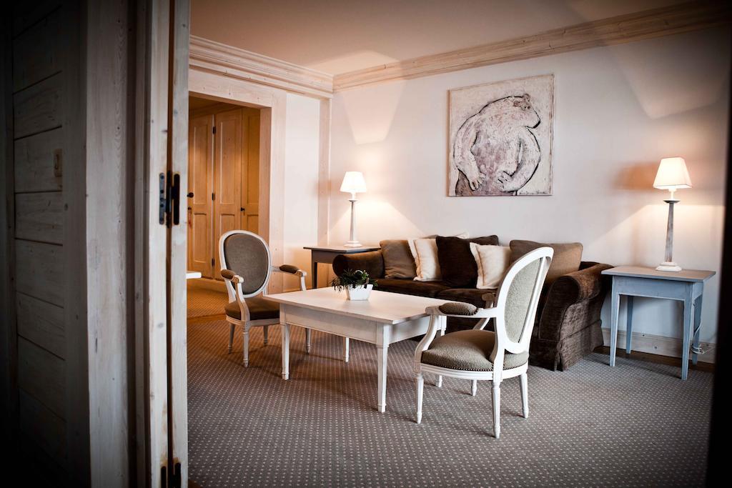 Hotel Les Barmes De L'Ours Val-dʼIsère Rom bilde